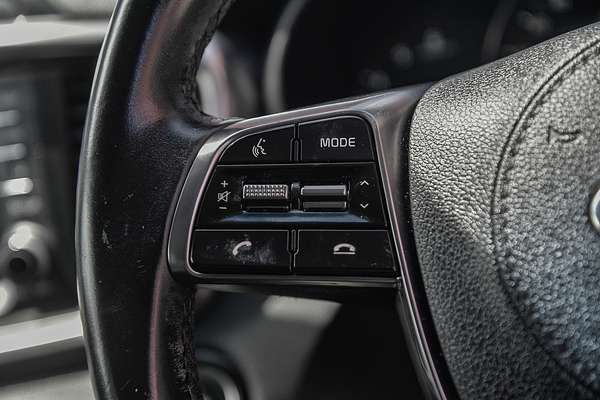 2019 Kia Sorento SLi UM