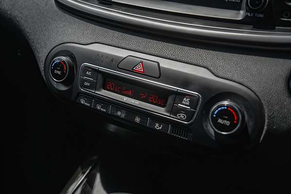 2019 Kia Sorento SLi UM