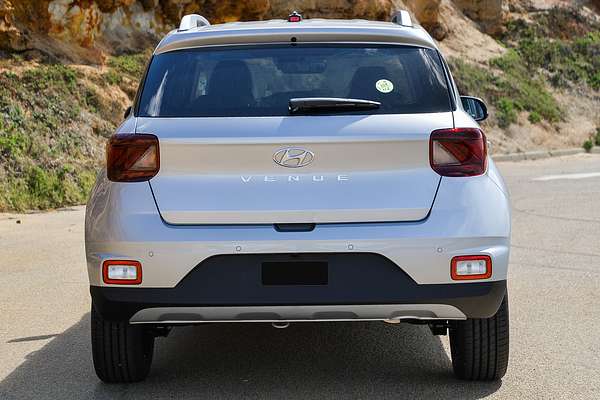 2025 Hyundai Venue Elite QX.V5