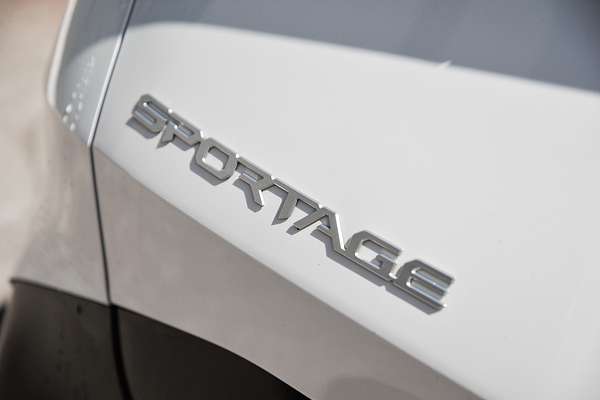 2022 Kia Sportage S NQ5
