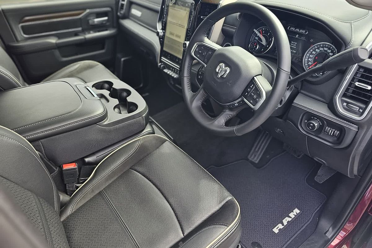 2024 RAM 2500 Laramie Rambox DJ 4X4