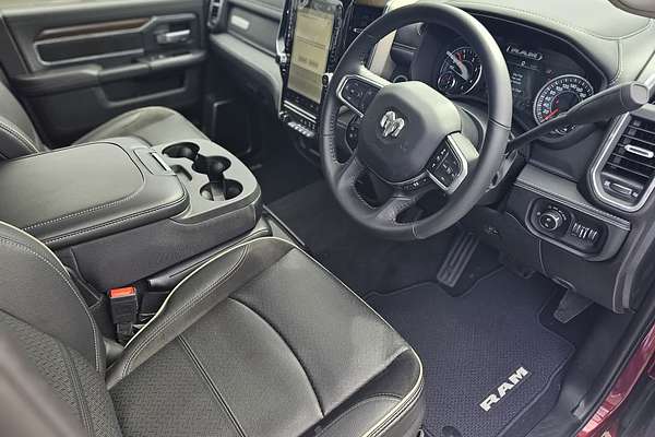 2024 RAM 2500 Laramie Rambox DJ 4X4