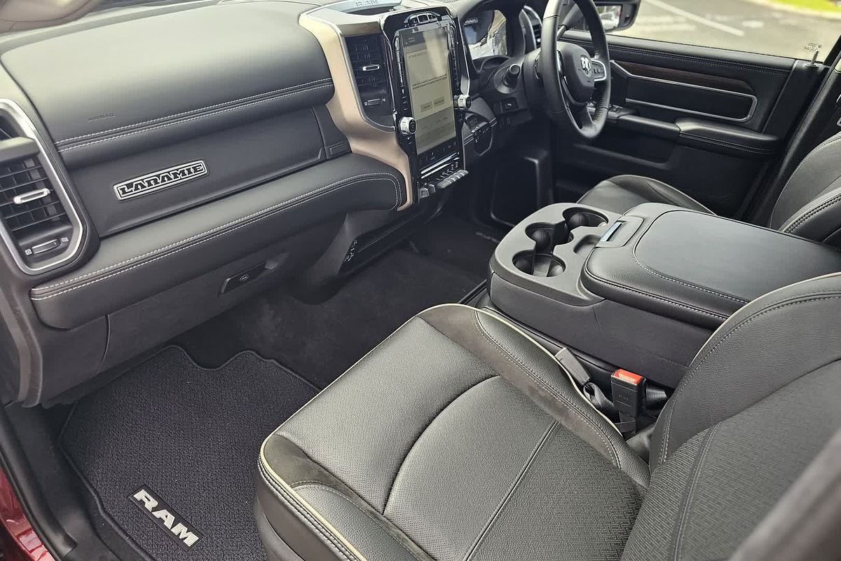 2024 RAM 2500 Laramie Rambox DJ 4X4