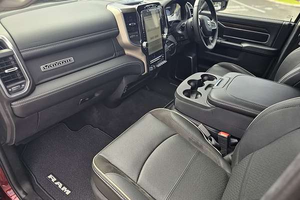 2024 RAM 2500 Laramie Rambox DJ 4X4