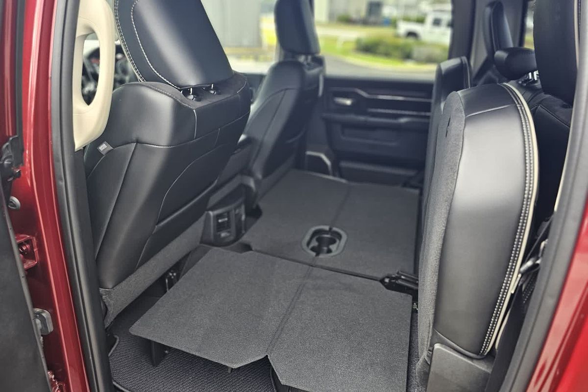 2024 RAM 2500 Laramie Rambox DJ 4X4