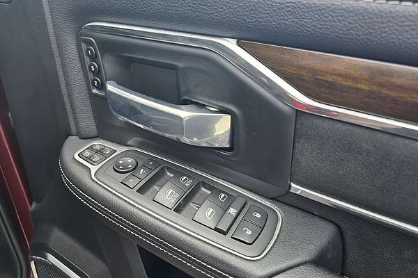 2024 RAM 2500 Laramie Rambox DJ 4X4