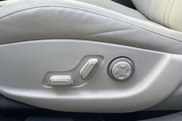 2021 Genesis G80 2.5T