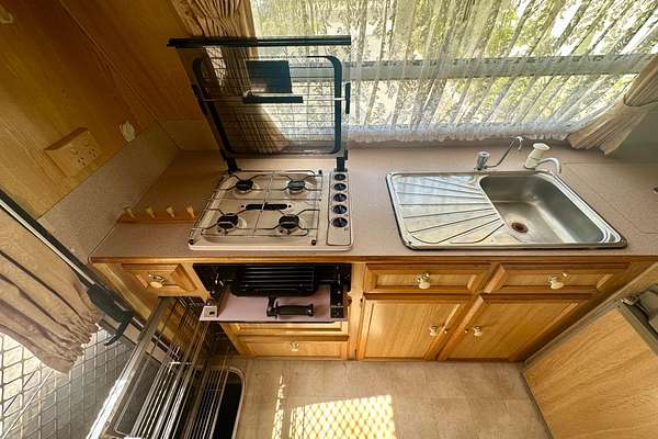 2001 Royal Flair VAN ROYCE SERIES 2