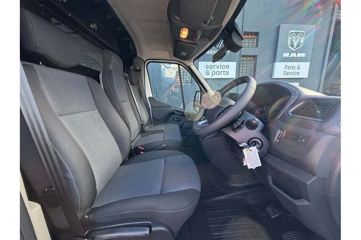 2025 Renault Master Pro 110kW X62 Phase 2 MWB Mid Roof