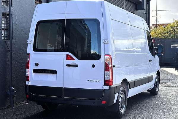 2025 Renault Master Pro 110kW X62 Phase 2 MWB Mid Roof