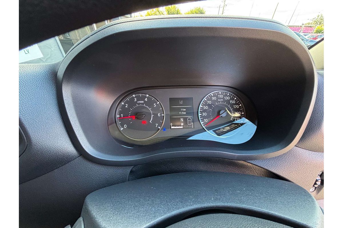 2025 Renault Master Pro 110kW X62 Phase 2 MWB Mid Roof