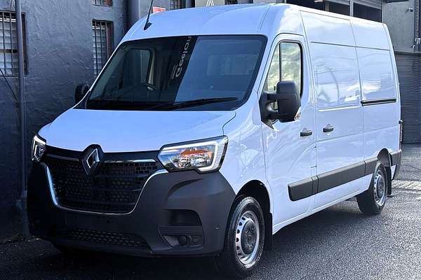 2025 Renault Master Pro 110kW X62 Phase 2 MWB Mid Roof