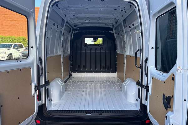 2025 Renault Master Pro 110kW X62 Phase 2 MWB Mid Roof