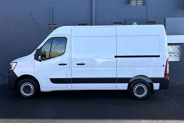 2025 Renault Master Pro 110kW X62 Phase 2 MWB Mid Roof