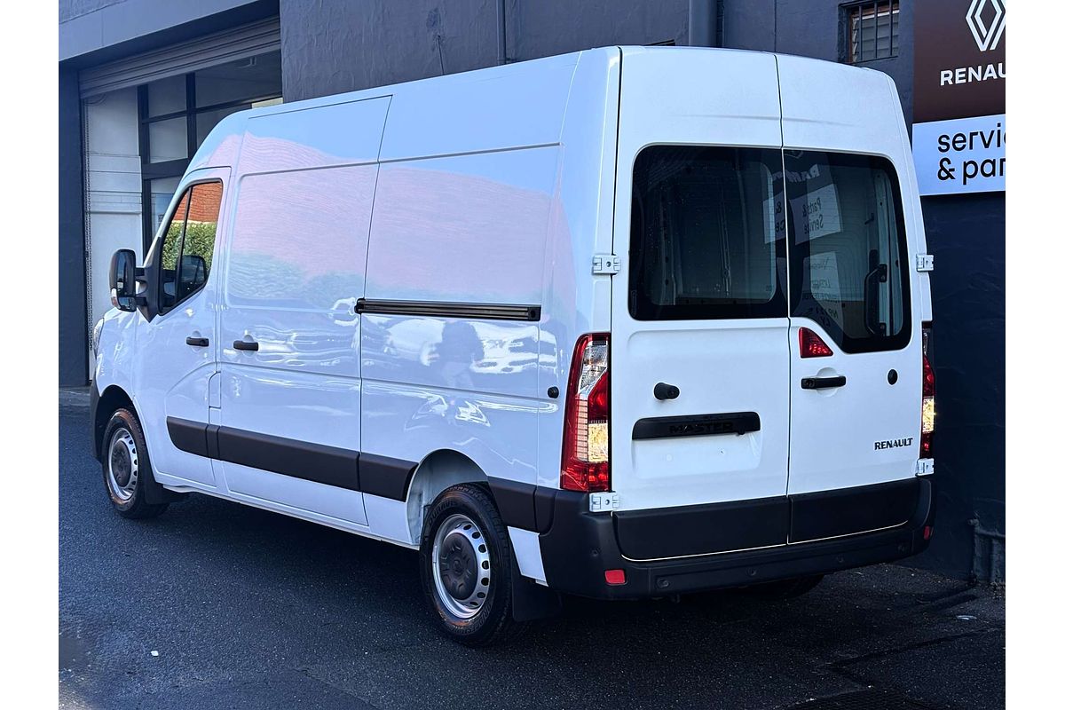 2025 Renault Master Pro 110kW X62 Phase 2 MWB Mid Roof