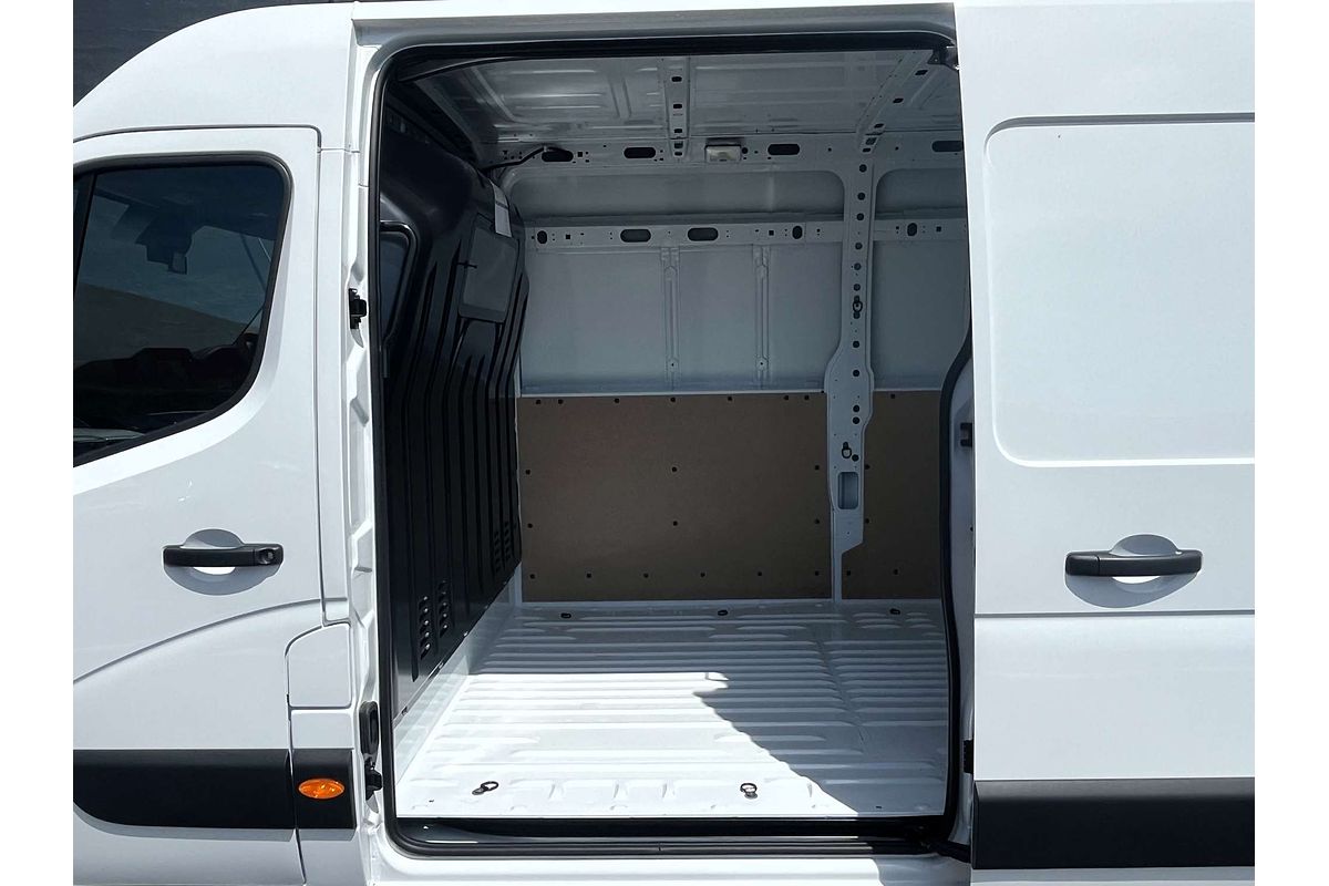 2025 Renault Master Pro 110kW X62 Phase 2 LWB Mid Roof