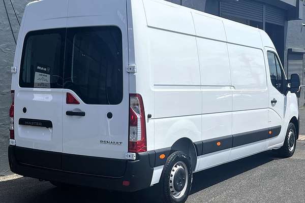 2025 Renault Master Pro 110kW X62 Phase 2 LWB Mid Roof
