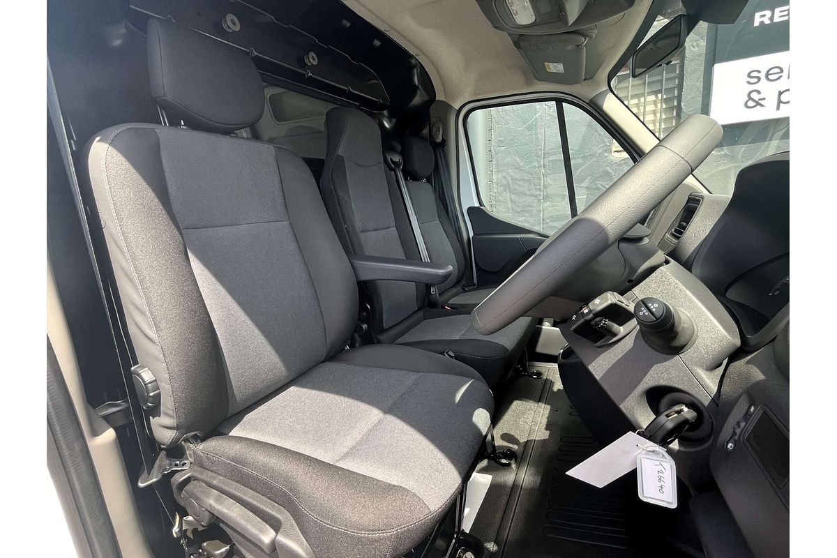 2025 Renault Master Pro 110kW X62 Phase 2 LWB Mid Roof