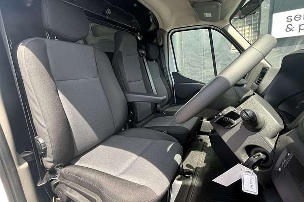 2025 Renault Master Pro 110kW X62 Phase 2 LWB Mid Roof