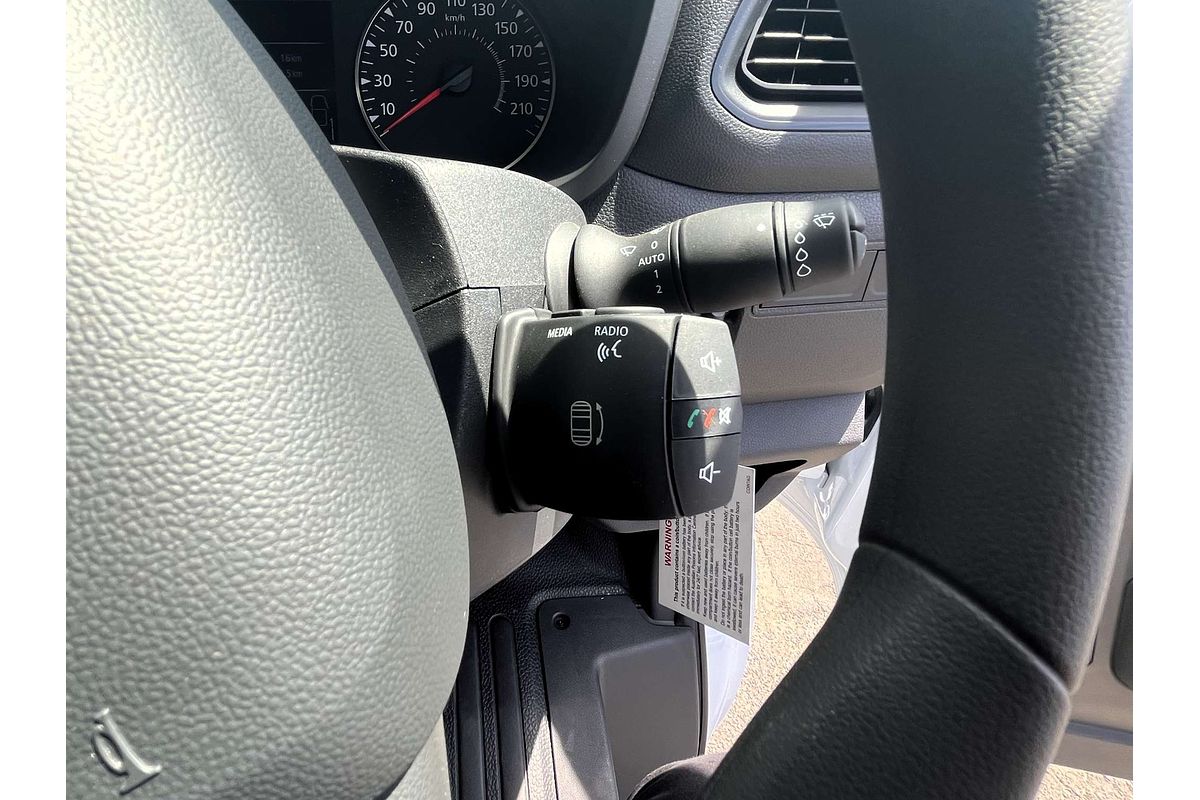 2025 Renault Master Pro 110kW X62 Phase 2 LWB Mid Roof