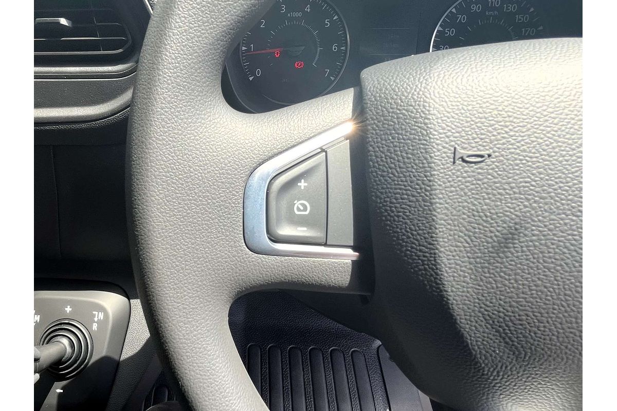 2025 Renault Master Pro 110kW X62 Phase 2 LWB Mid Roof