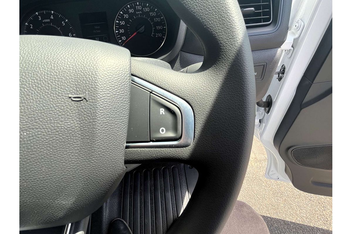 2025 Renault Master Pro 110kW X62 Phase 2 LWB Mid Roof