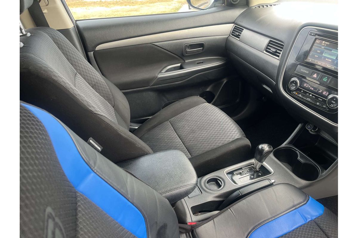 2013 Mitsubishi Outlander LS ZJ