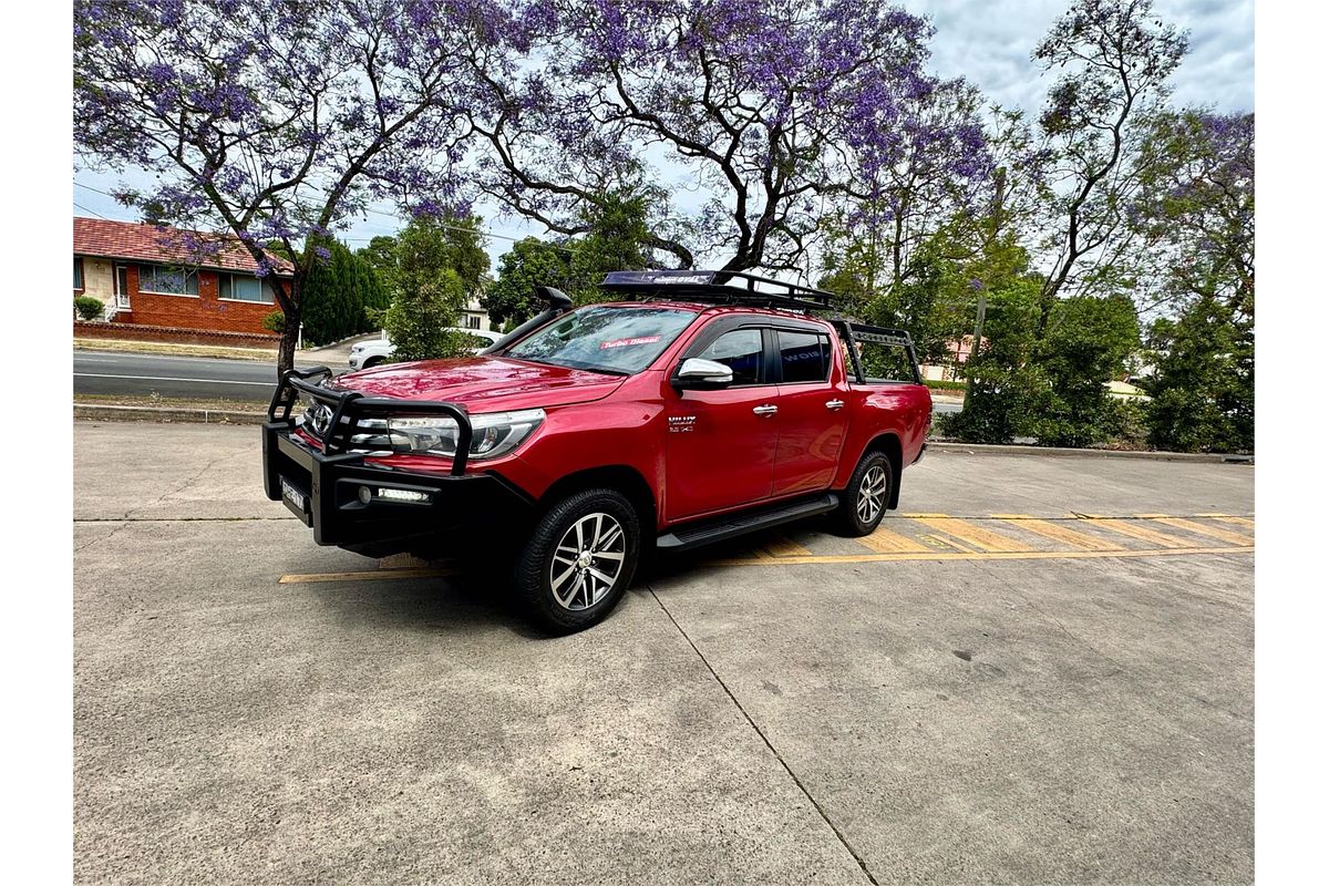 2015 Toyota Hilux SR5 GUN126R