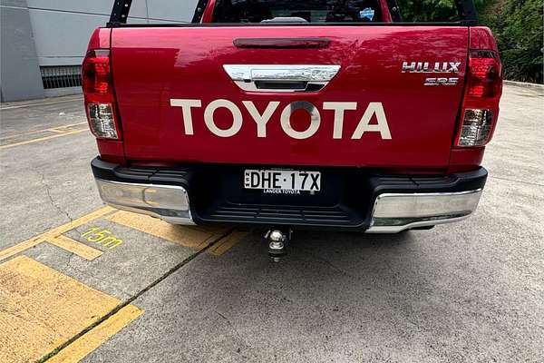 2015 Toyota Hilux SR5 GUN126R