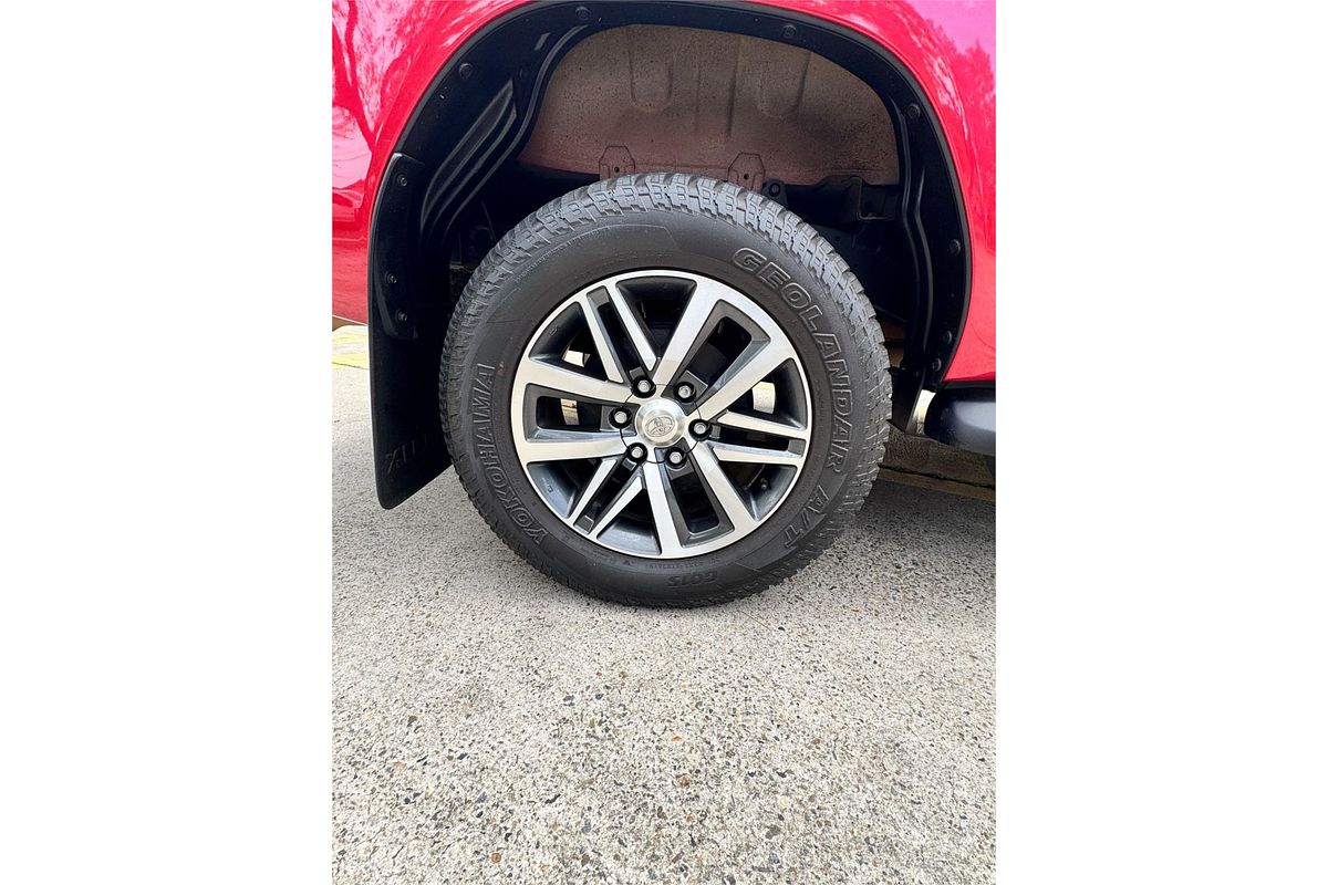 2015 Toyota Hilux SR5 GUN126R