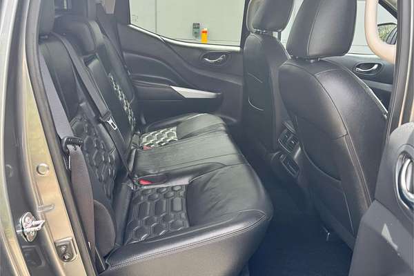 2021 Nissan Navara ST-X D23