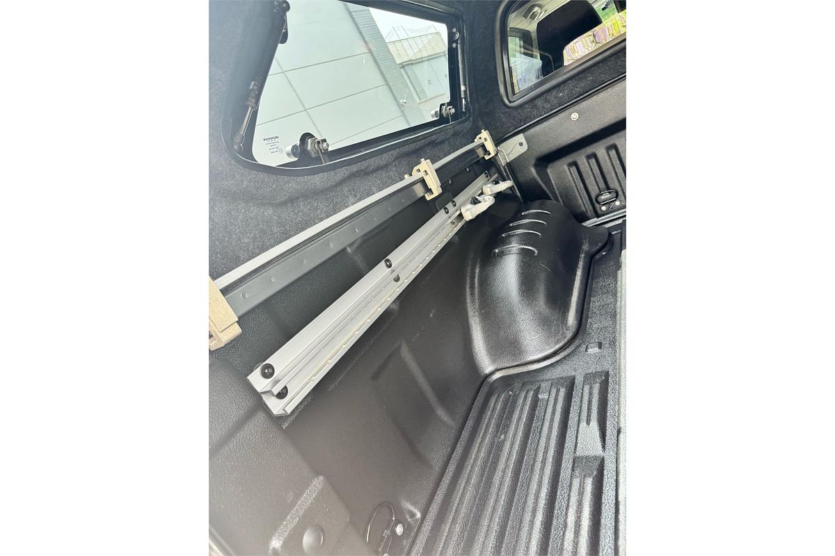 2021 Nissan Navara ST-X D23