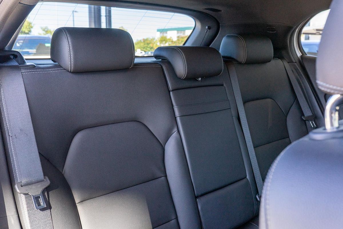 2019 Mercedes-Benz GLA-Class GLA180 X156