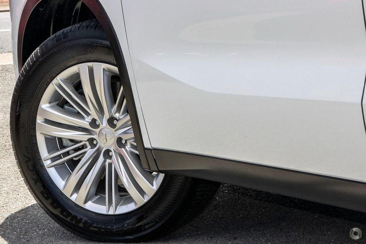 2024 Mitsubishi Outlander LS ZM