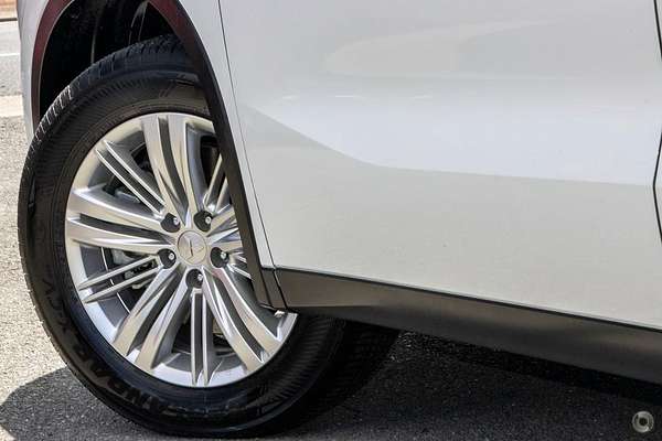 2024 Mitsubishi Outlander LS ZM