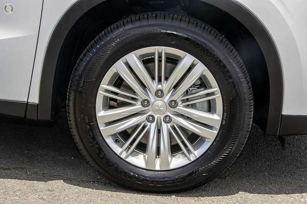 2024 Mitsubishi Outlander LS ZM