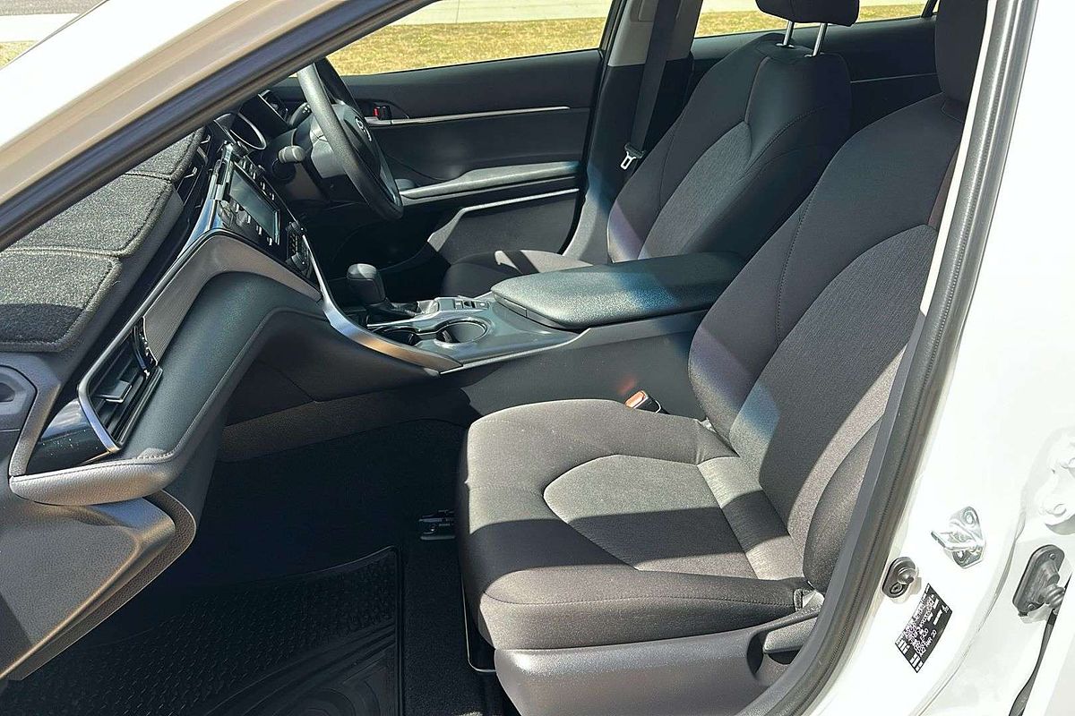 2020 Toyota Camry Ascent ASV70R
