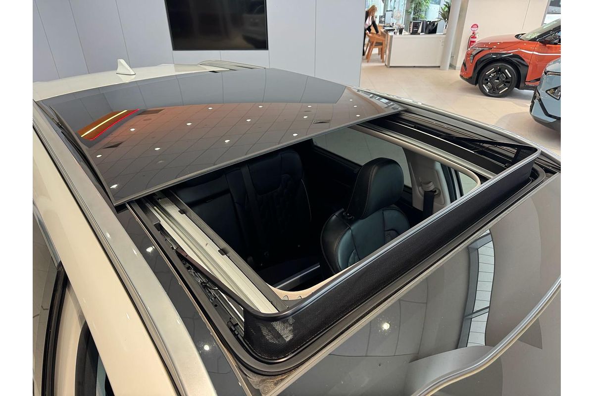 2022 Kia Sorento GT-Line MQ4