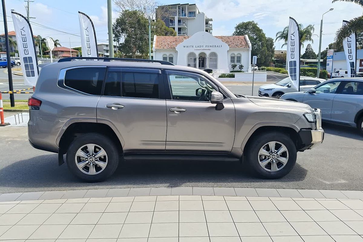 2022 Toyota Landcruiser VX FJA300R