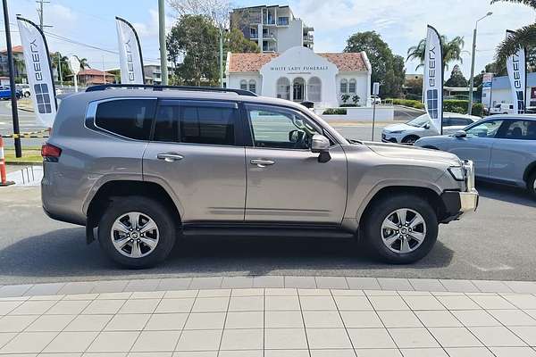 2022 Toyota Landcruiser VX FJA300R