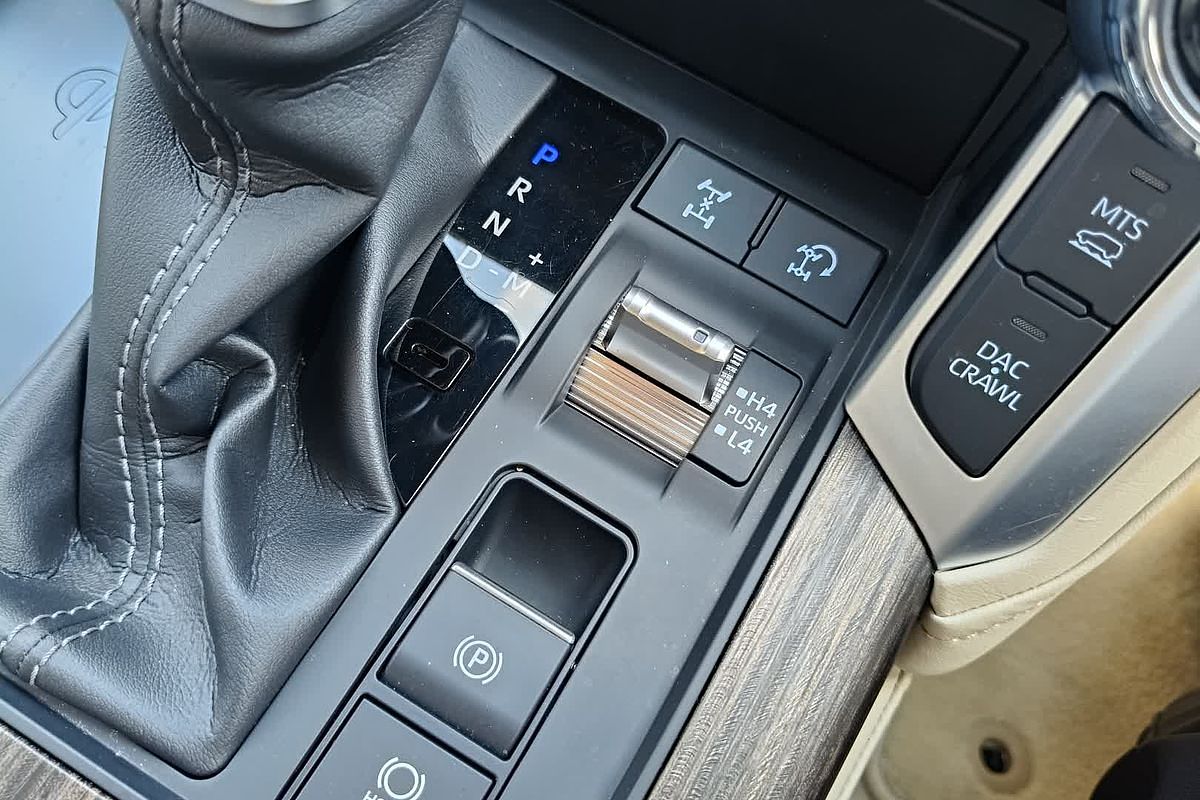 2022 Toyota Landcruiser VX FJA300R