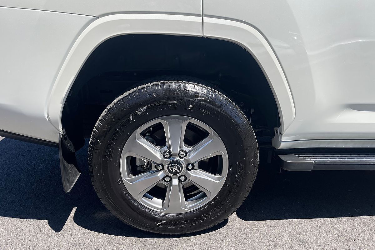 2024 Toyota Landcruiser VX FJA300R