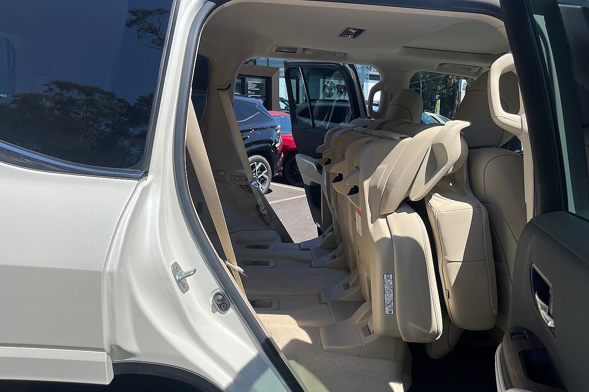 2024 Toyota Landcruiser VX FJA300R