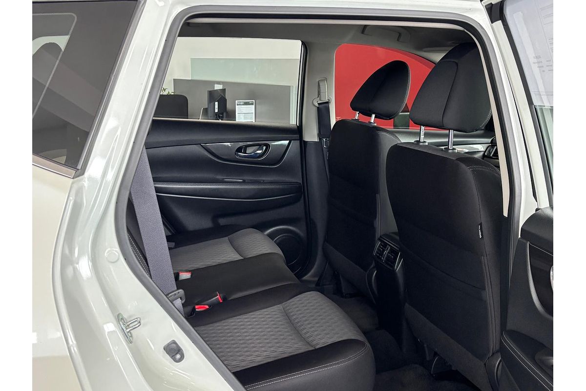 2017 Nissan X-TRAIL ST T32