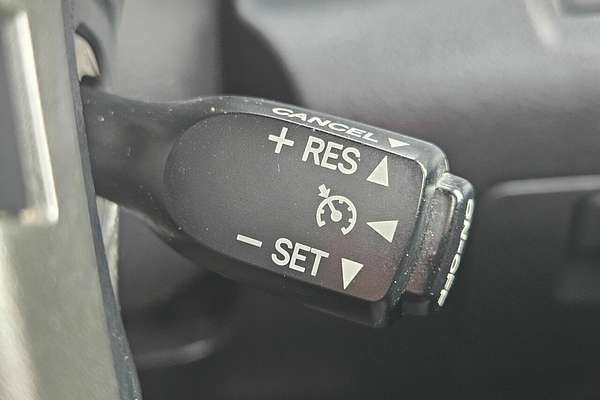 2012 Toyota Kluger Grande GSU40R