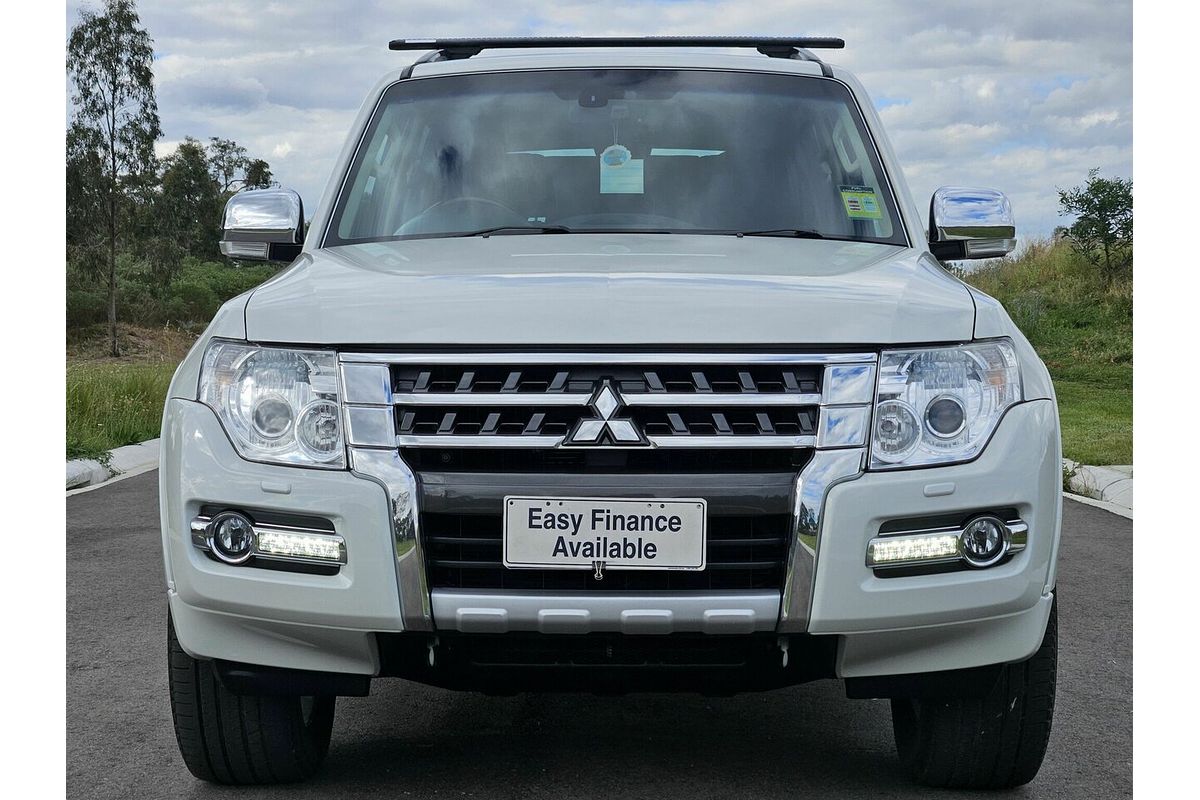 2015 Mitsubishi Pajero Exceed NX