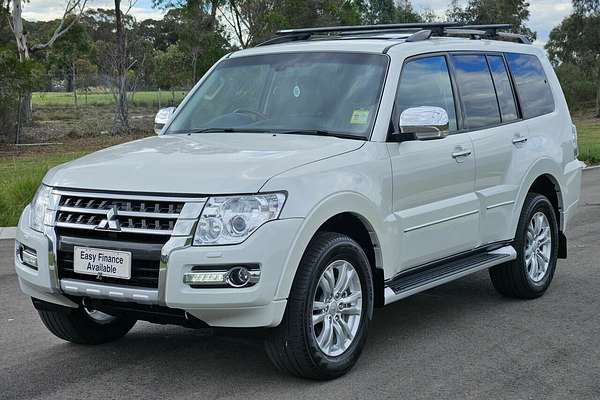 2015 Mitsubishi Pajero Exceed NX