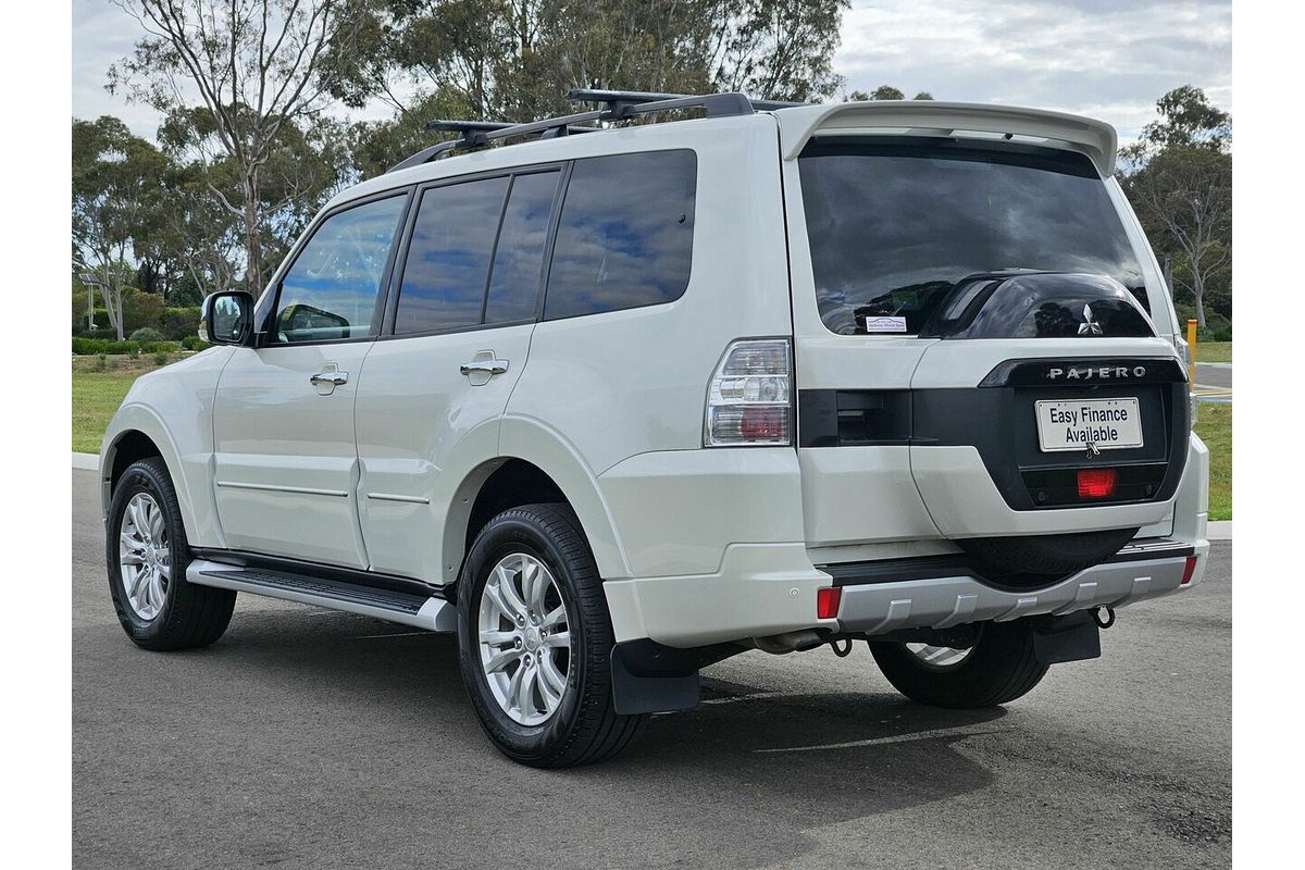 2015 Mitsubishi Pajero Exceed NX