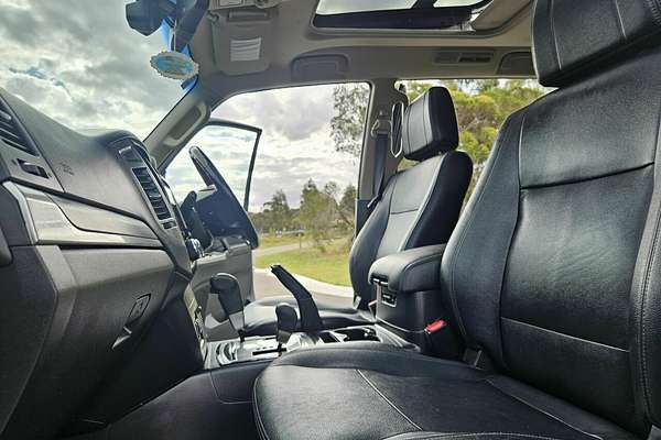 2015 Mitsubishi Pajero Exceed NX