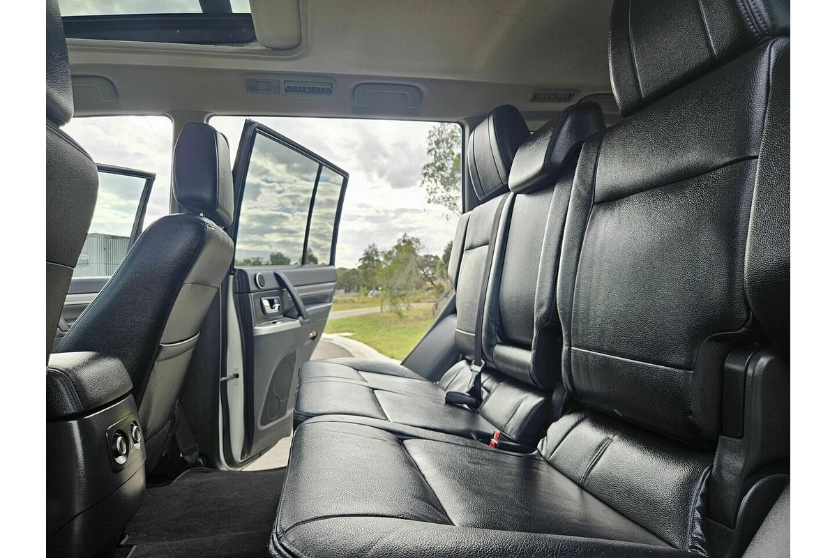 2015 Mitsubishi Pajero Exceed NX